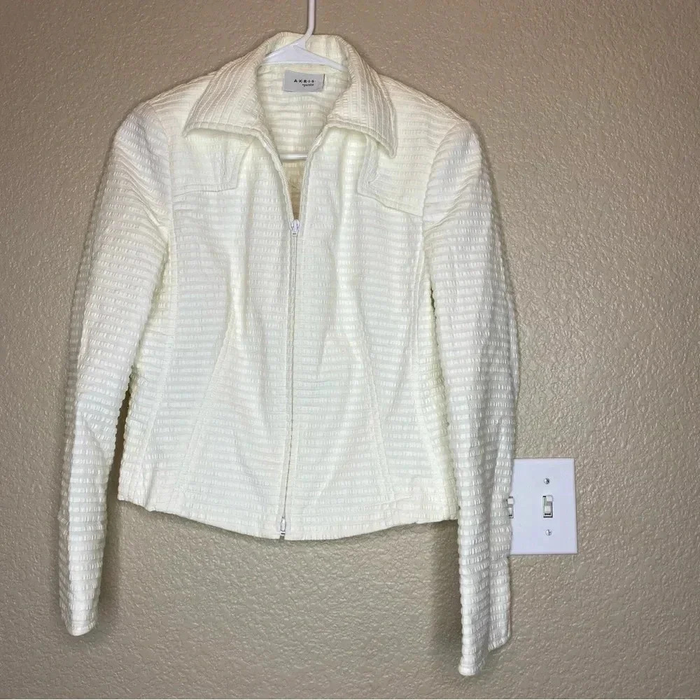 Akris Punto off white blazer size 6